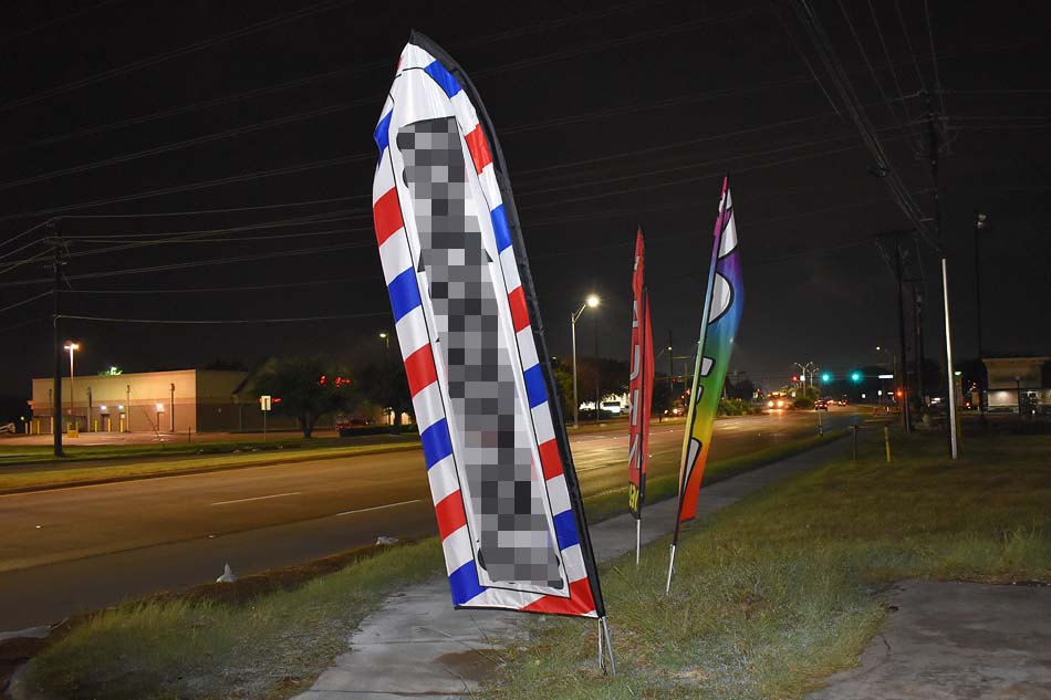 Image of a feather flag.